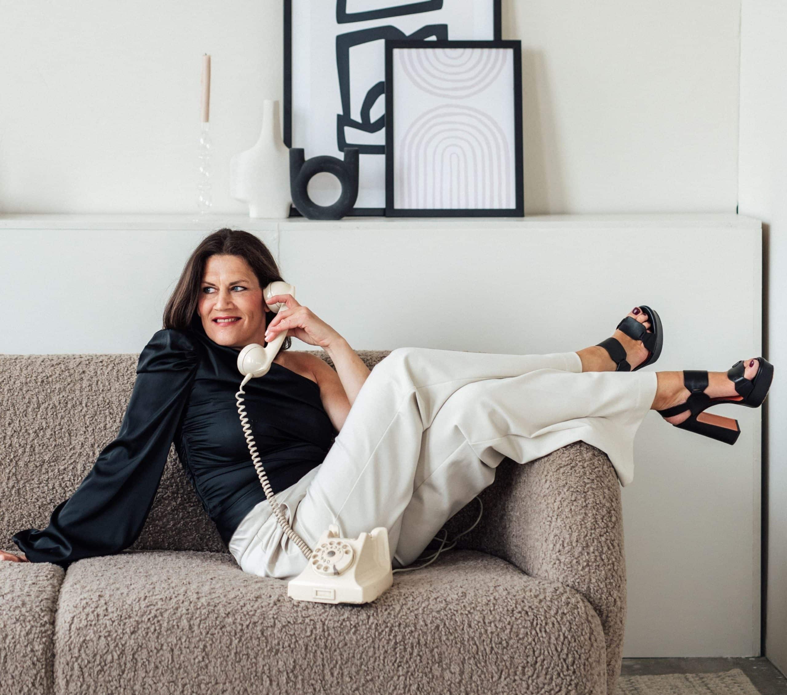 Leny Verhoeven van I-CATCH. Kleuranalist, visagist, make-up artist, talentcoach, studiekeuzecoach, imagocoach, kledingstylist, kledingadvies, stijladvies